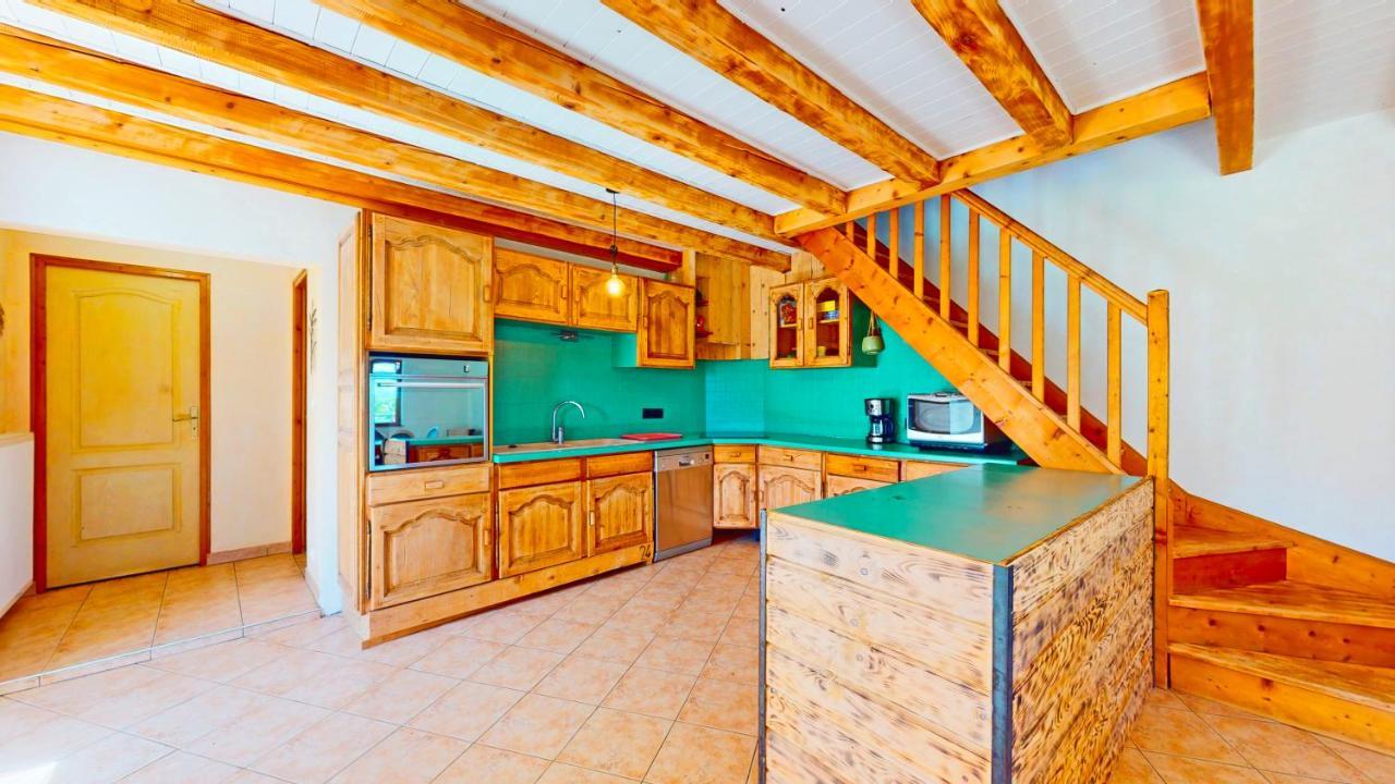 Calme et chaleureux gîte de campagne. Voiteur Extérieur photo